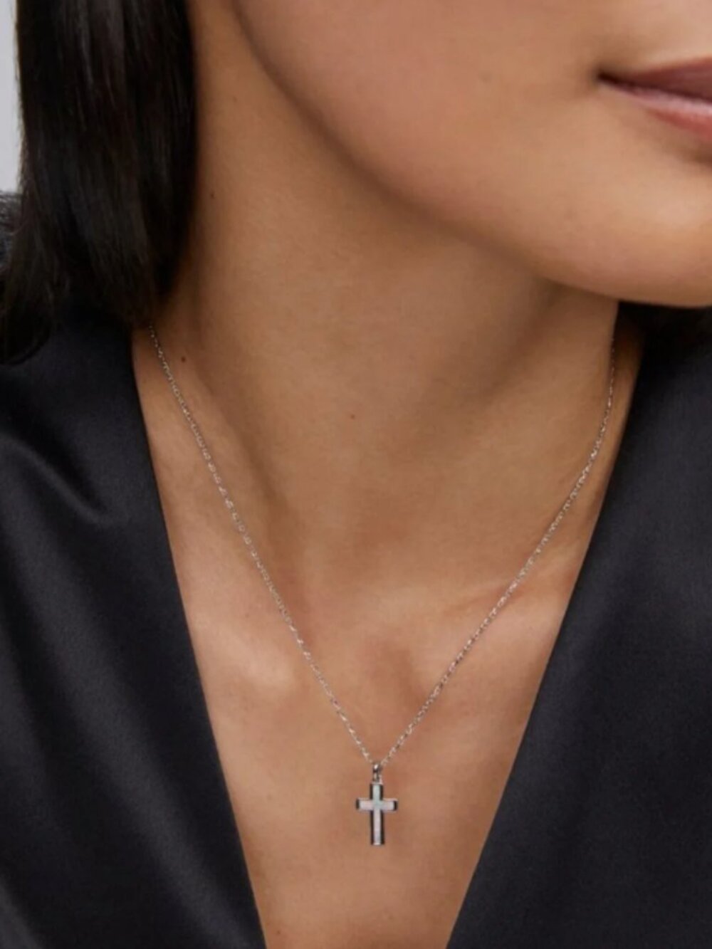 Kendra Scott Cross Silver Pendant Necklace in White Lab Grown Opal - Picture 5 of 5